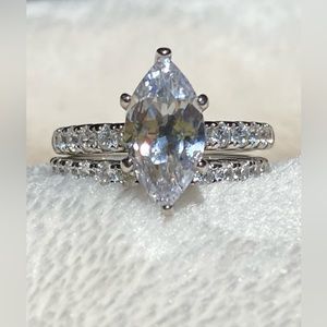 Marquise Solitaire Diamond 4.452 Carats Size 6 Ring Set